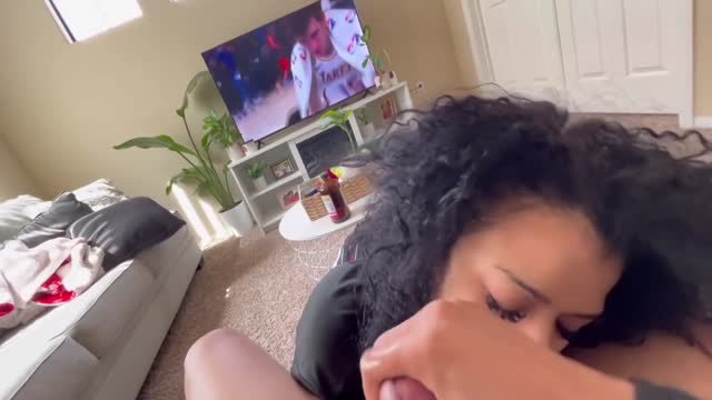 Look how much nut this bad bitch swallowed and she giving head while he watches ball love a girl who lets you multitask