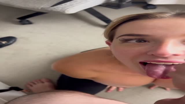 Nasty white girl kept the eye contact going