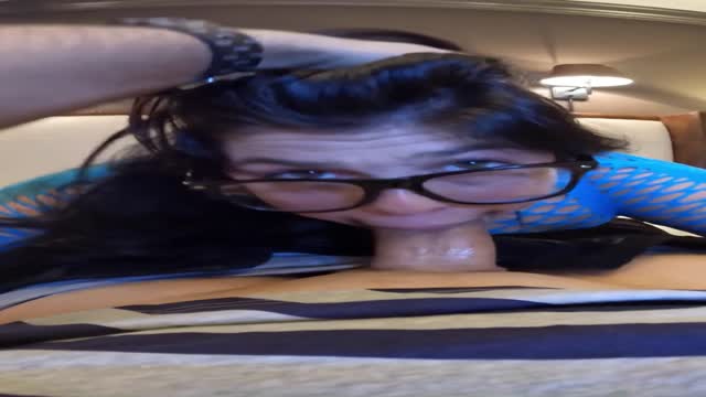 CUM SLUT GETS A HUGE FACIAL